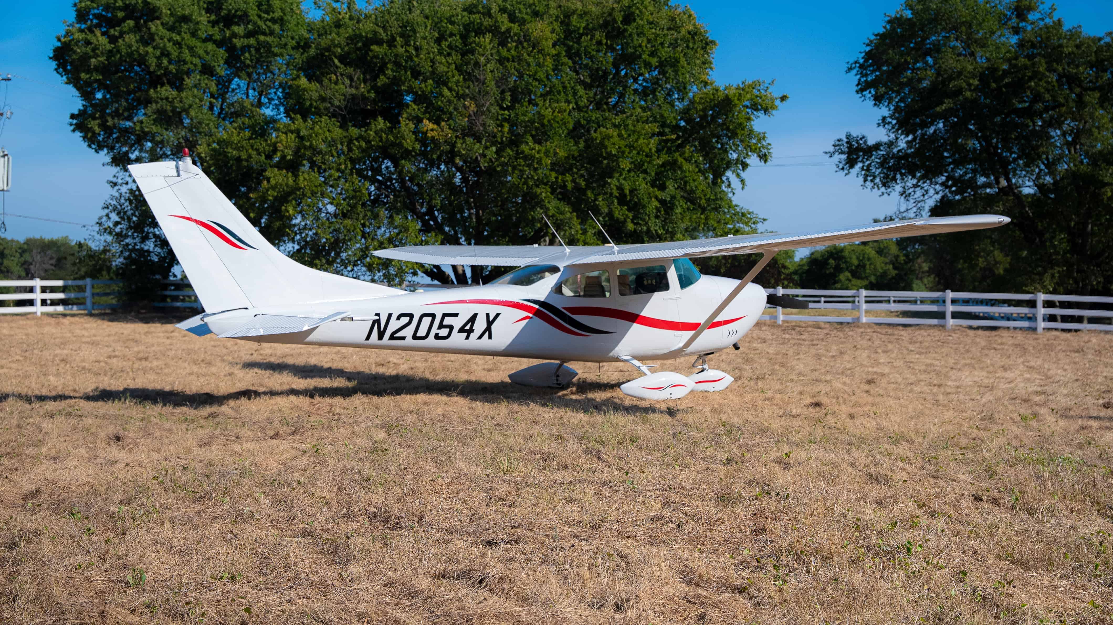 Cessna 182 finished — rear three-quarter view