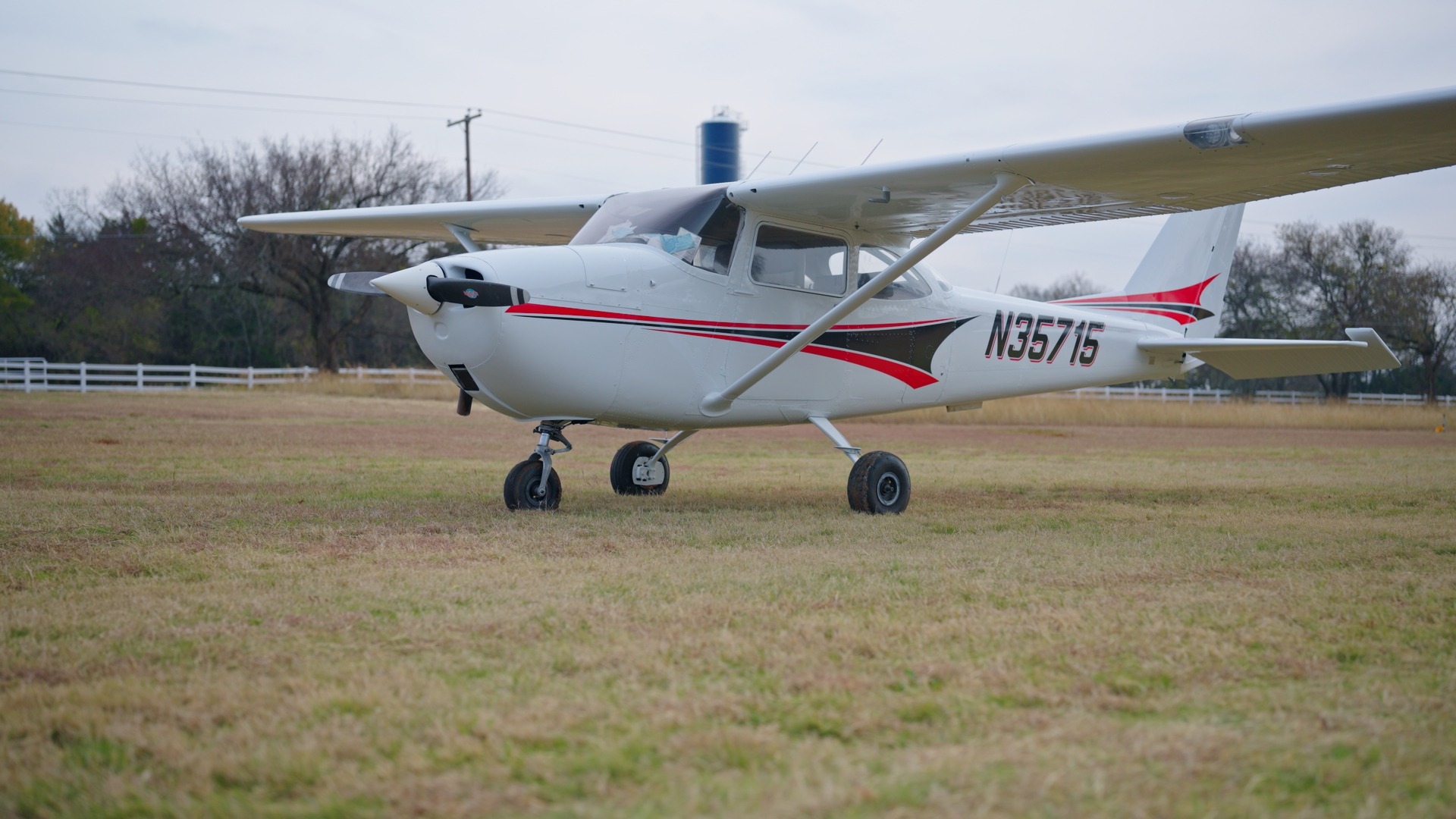 N35715 finished — on the grass at TS85